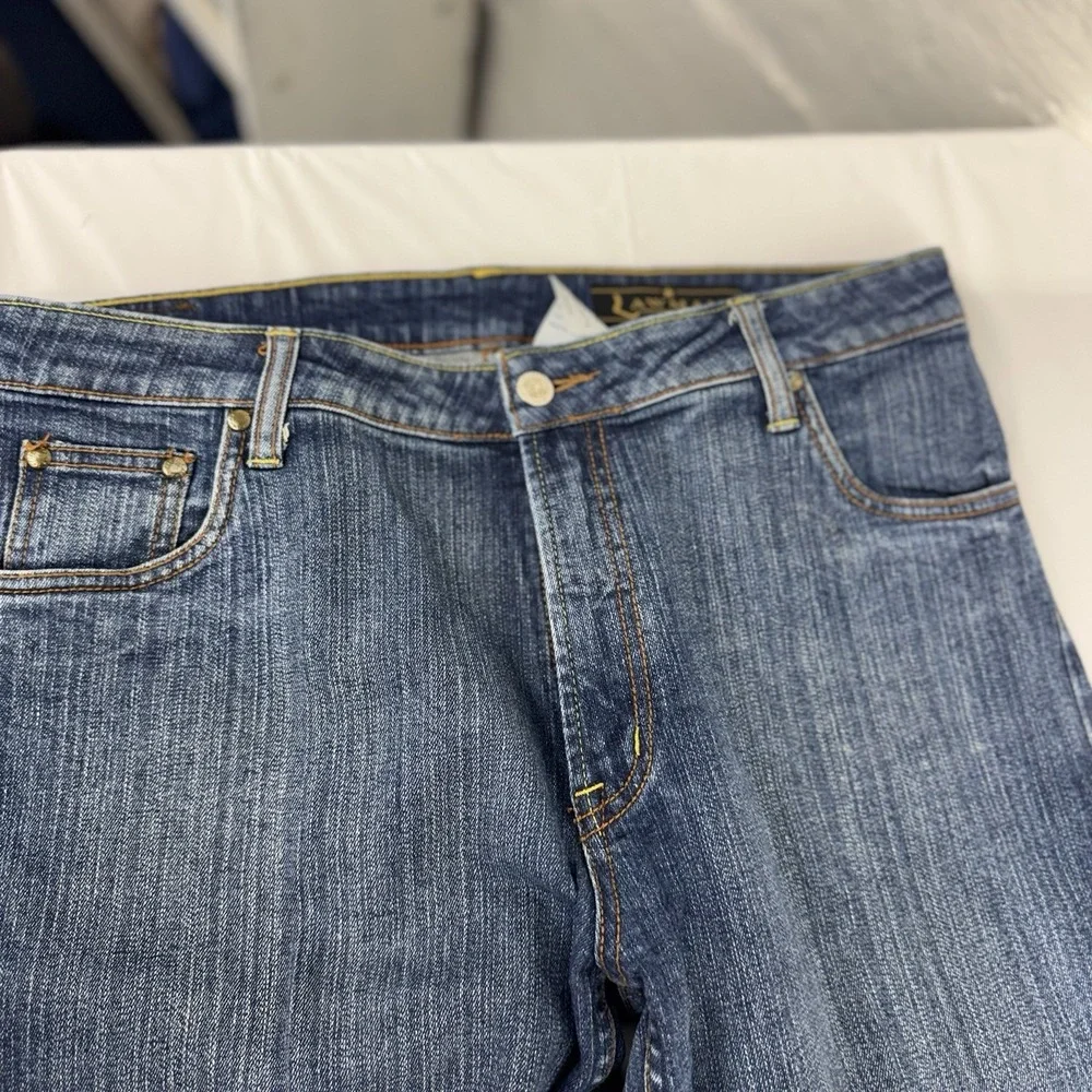 Vintage Junior's Size 13/14 Lawman Western Relaxed Fit Blue Jeans‎ EUC Flare